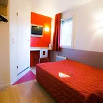 Hotel Premiere Classe Angers Sud Louvre Group Les Ponts-de-Cé