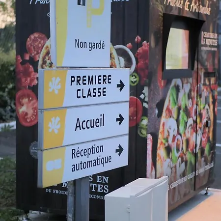 Premiere Classe Angers Sud Louvre Group מלון *