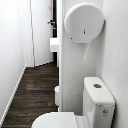 מלון Premiere Classe Angers Sud Louvre Group *