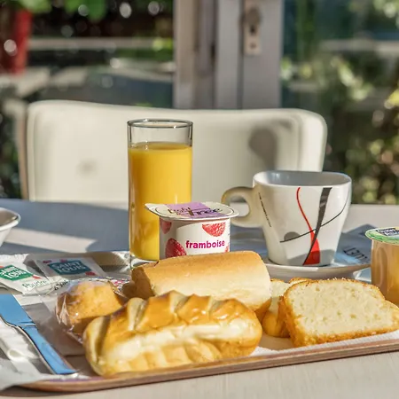 Premiere Classe Angers Sud Louvre Group * Les Ponts-de-Cé