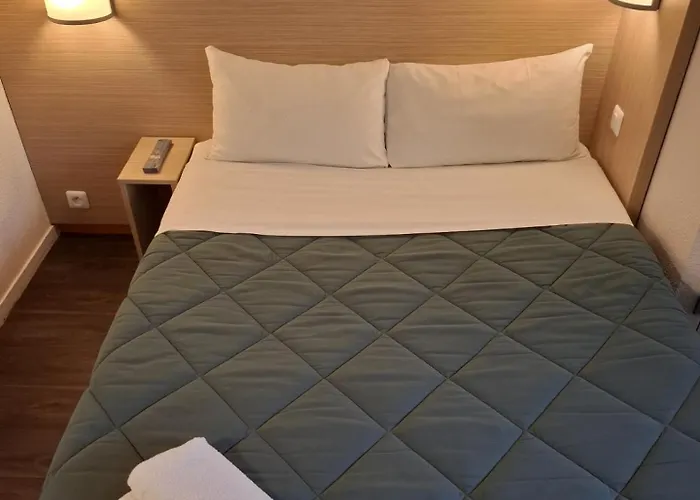 Premiere Classe Angers Sud Louvre Hotels Group * Les Ponts-de-Ce