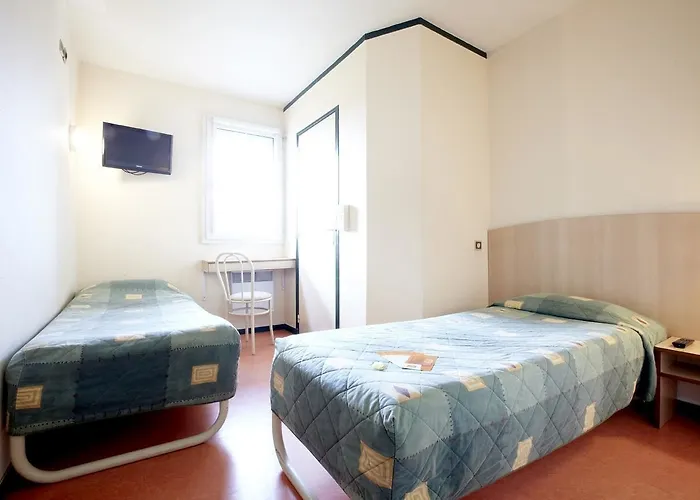 Premiere Classe Angers Sud Louvre Group Hotel *